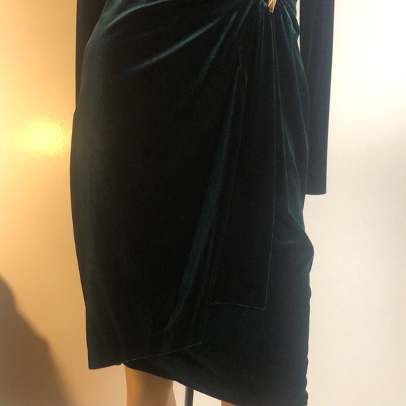 MUST LOOK...CLASSY Calvin Velvet - Picture 6 of 10